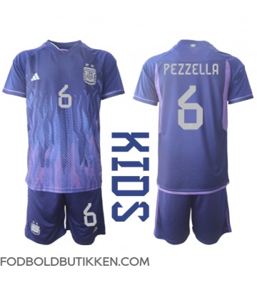 Argentina German Pezzella #6 Udebanetrøje Børn VM 2022 Kortærmet (+ Korte bukser)